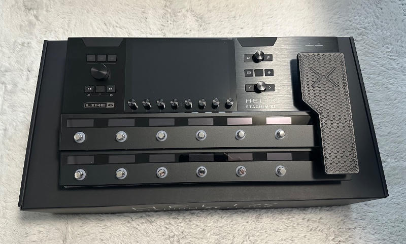 Line 6 (ライン6) / 新品同様 Helix Stadium XL Floor マルチプロセッサー ライン6