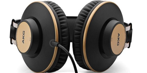 AKG (アーカーゲー) / K92 密閉型モニターヘッドホン 3年保証モデル アウトレット品