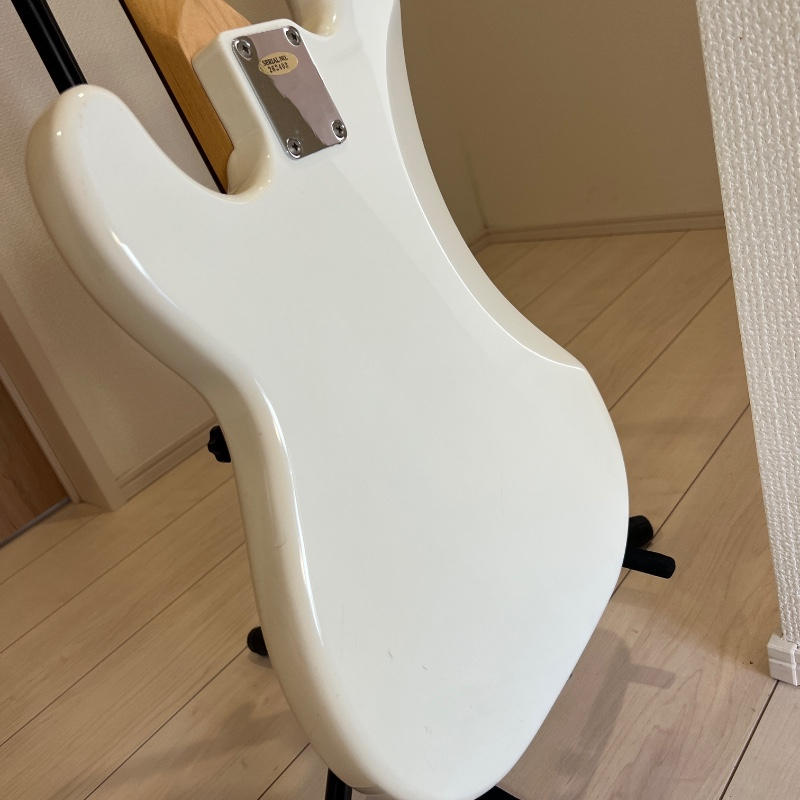 BUSKER´S / 《美品》BUSKER'S プレシジョンベース エレキベース 白 初心者入門用 島村楽器 バスカーズ プレベ