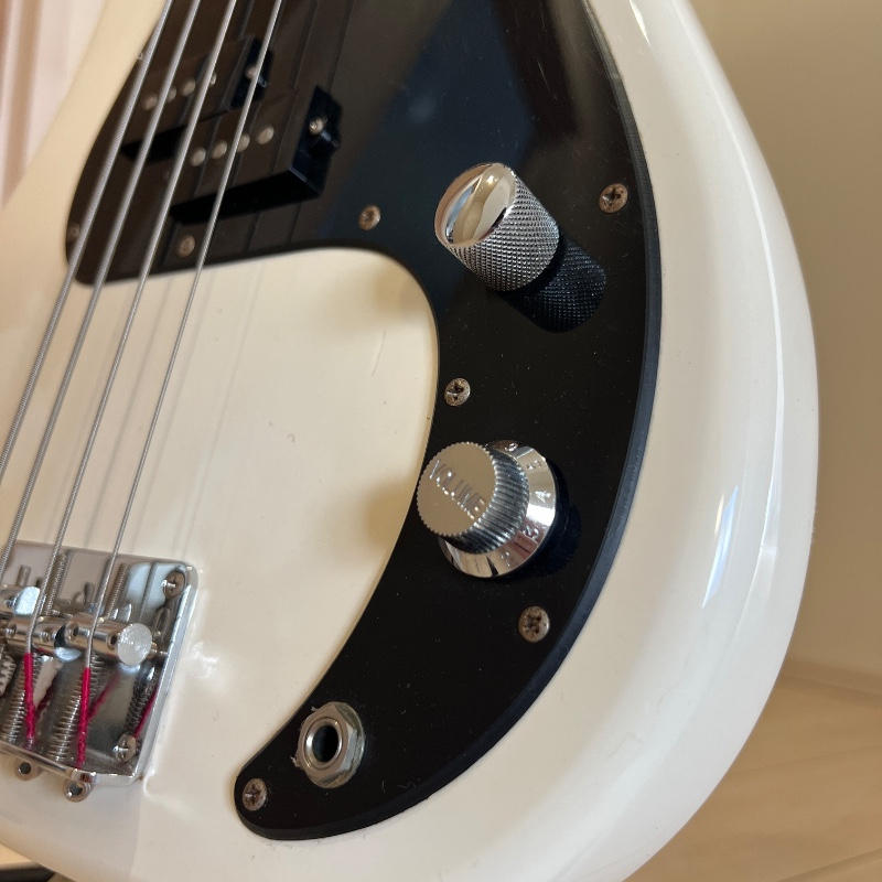 BUSKER´S / 《美品》BUSKER'S プレシジョンベース エレキベース 白 初心者入門用 島村楽器 バスカーズ プレベ