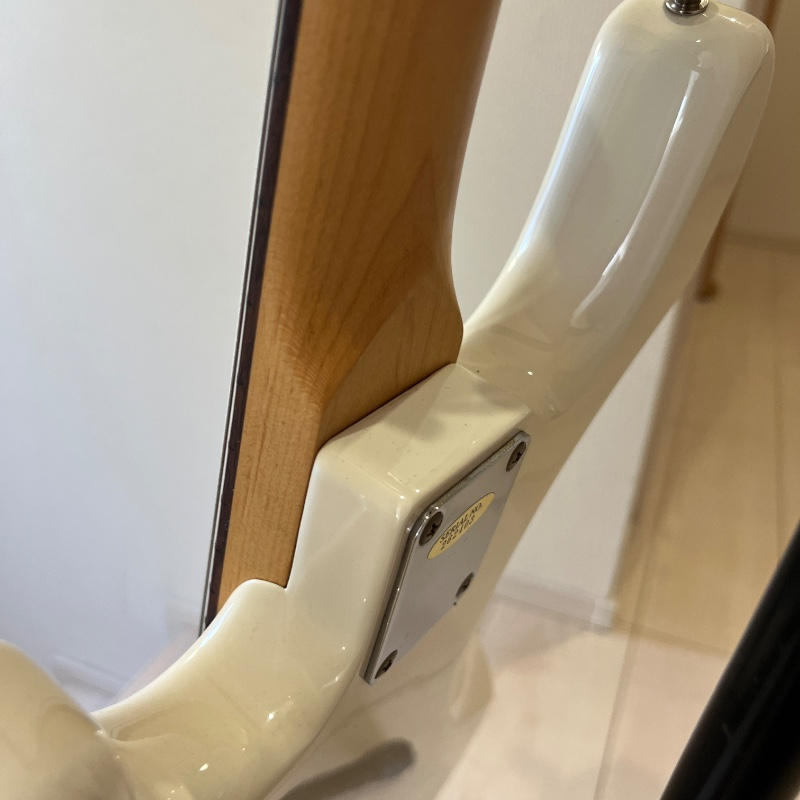 BUSKER´S / 《美品》BUSKER'S プレシジョンベース エレキベース 白 初心者入門用 島村楽器 バスカーズ プレベ