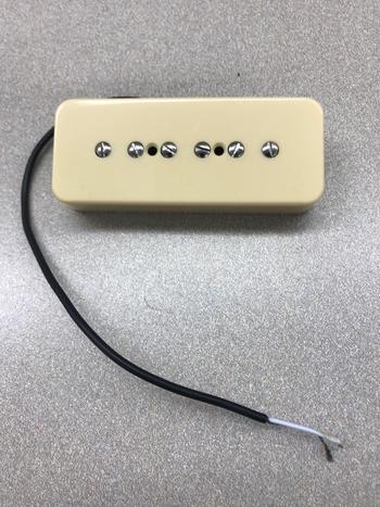 不明 / P90タイプピックアップ