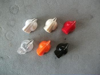 不明 / 小型チキンノブ