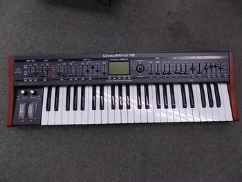 BEHRINGER / BEHRINGER DEEPMIND12 ジャンク品  C0255