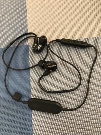 SHURE (シュアー) / SE215-K-BT1-A ブラック （旧パッケージ）