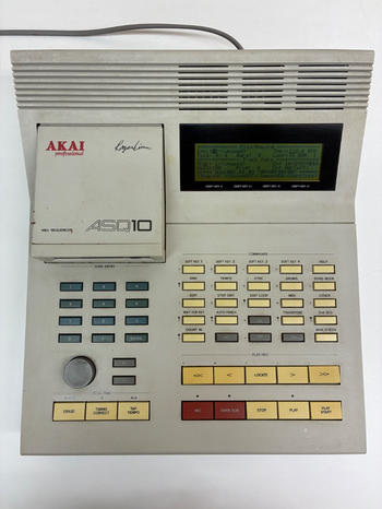 AKAI (アカイ) / ASQ10 シーケンサー E096