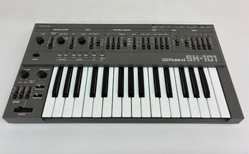 ROLAND (ローランド) / SH-101 アナログシンセサイザー E152
