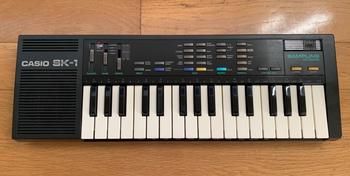 CASIO (カシオ) / SK-1 サンプリングキーボード 人気機種