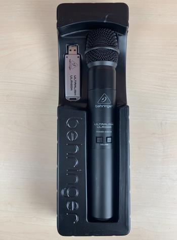 BEHRINGER (ベリンガー) / ULM100USB ワイヤレスマイク 1/2