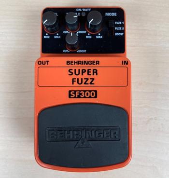 BEHRINGER (ベリンガー) / SF300 Super Fuzz ファズ