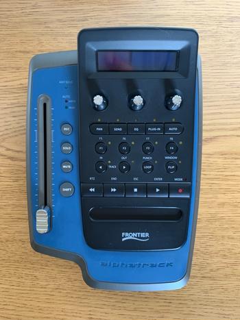 FRONTIER DESIGN / Alphatrack DAWコントローラー