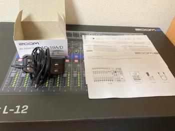 ZOOM (ズーム) / LiveTrak L-12 デジタルミキサー