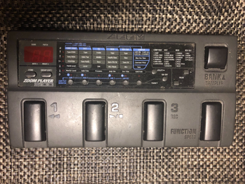 ZOOM (ズーム) / zoom マルチエフェクター