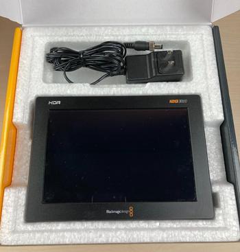 Blackmagic Design (ブラックマジックデザイン) / Blackmagic Video Assist 7" 12G HDR（レコーダー搭載モニター) D0006