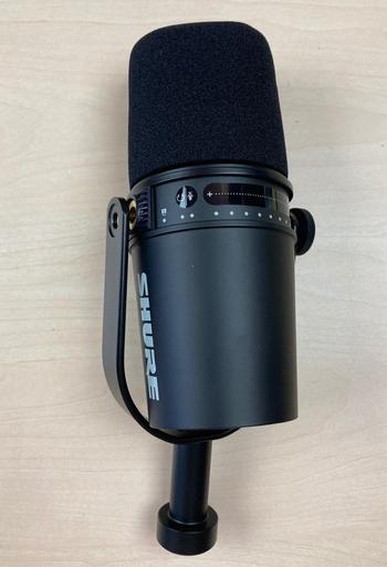 SHURE (シュアー) / MV7-K-J 配信向けUSBマイク D0247