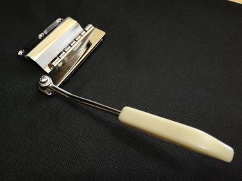 Comastoric  / 板バネトレモロユニット ショート　ニッケル