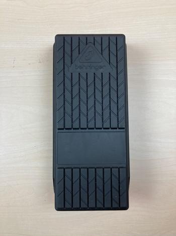 BEHRINGER (ベリンガー) / FCV100 FOOT CONTROLLER デュアルモードフットペダル D0360