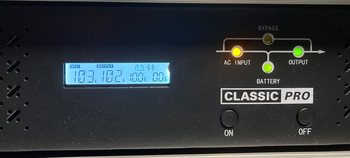 CLASSIC PRO / クラシックプロ　UPS1000PSRMだと思います。　ロードレディ2uラックケース付き