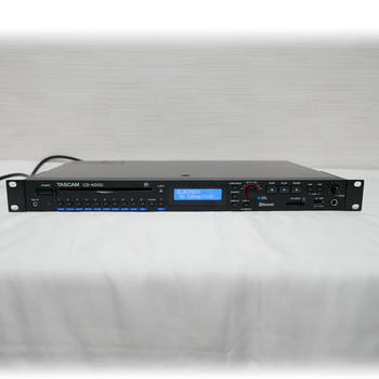 TASCAM (タスカム) / CD-400U　1Uマルチプレーヤー【1年保証付き】