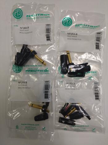NEUTRIK (ノイトリック) / NP2RX-B　4個セット　041201