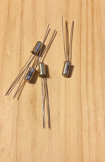Germanium transistor PNP / NKT275 NOS 4個