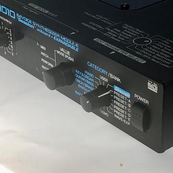 ROLAND (ローランド) / JV-1010 64voice synthsizer module