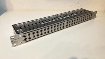 BEHRINGER (ベリンガー) / PX3000 Ultrapatch Pro 48ポイントバランス型パッチベイ