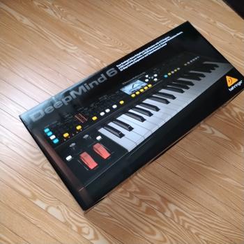 BEHRINGER / DeepMind6