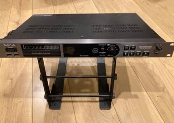 TASCAM (タスカム) / DA-3000　マスターレコーダー/ADDAコンバーター