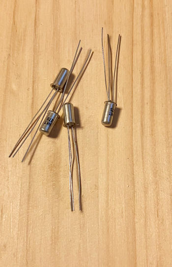 Germanium transistor PNP / Germanium transistor PNP / NKT275 NOS 4個
