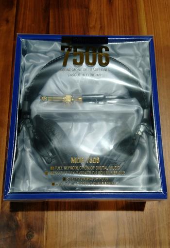 SONY (ソニー) / MDR-7506 定番スタジオモニターヘッドホン