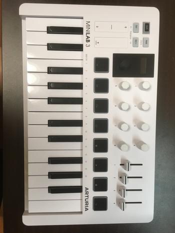 ARTURIA (アートリア) / MiniLab 3 MIDI キーボード&パッド・コントローラー