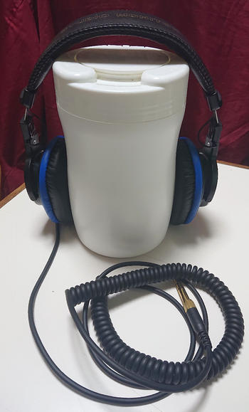 SONY (ソニー) / MDR-CD900ST 密閉型スタジオモニターヘッドホン（折りたたみ改造済）