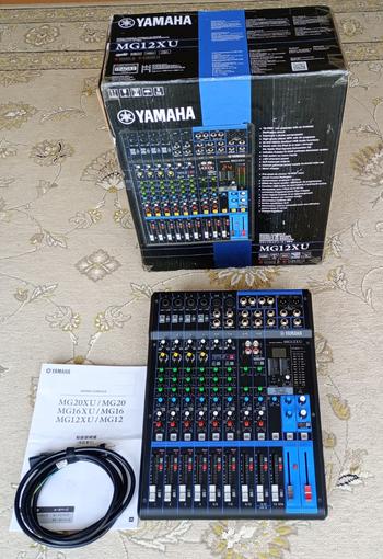YAMAHA（ヤマハ） / MG12XU アナログミキサー 12チャンネル