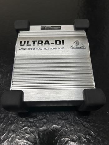 BEHRINGER (ベリンガー) / DI100