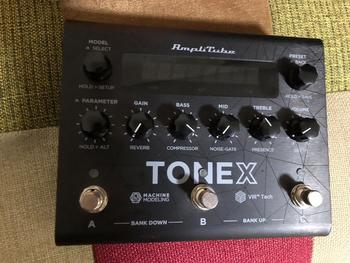 IK MULTIMEDIA (アイケーマルチメディア) / TONEX Pedal マルチエフェクター