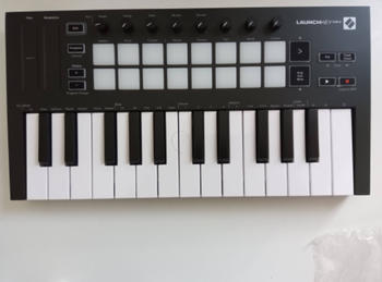 NOVATION (ノベーション) / Launchkey Mini MK3 MIDIキーボード/コントローラー