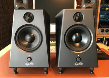 reProducer Audio (リプロデューサーオーディオ) / EPIC5 スタジオモニター ペア連番