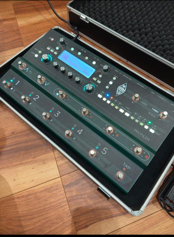 Kemper Profiling Amplifier (ケンパープロファイリングアンプリファイヤー) / Kemper stage