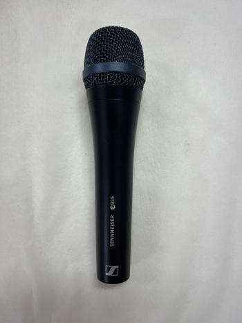 SENNHEISER (ゼンハイザー) / e935