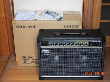 ROLAND (ローランド) / 新品微使用！　JC-40 　4月にSHで新品購入　試奏のみで元箱保管　