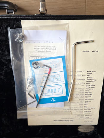 VANTAGE 635V VS｜国産セミアコ／ES-335スタイル／オレンジドロップ