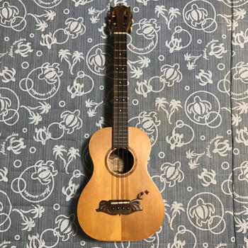 レオナードヤング / 究極の逸品 レオナードヤング ハワイ カスタムハンドメイド テナーウクレレ