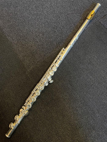 YAMAHA (ヤマハ) / フルート　YFL-412LSE　極美品　頭部管＆管体：銀製　リッププレート＆頭部管内：金メッキ　FLUTE