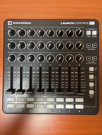 NOVATION (ノベーション) / Launch Control XL MK2 MIDIコントローラー E0025