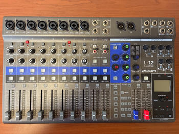 ZOOM (ズーム) / LiveTrak L-12 デジタルミキサー 純正キャリングバッグCBL-20付属 E0052