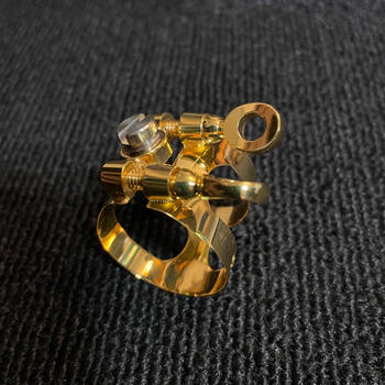 BULLSEYE (ブルズアイ) / アルトサックス　リガチャー　ブルズ ＥＸ　金メッキ　極美品　￥2.5万　ALTO SAX BULLS EX