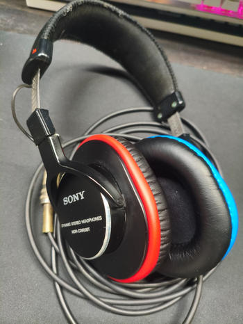 SONY (ソニー) / MDR-CD900ST 密閉型スタジオモニターヘッドホン