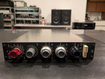 NEVE / 1073 Vintage マイクプリアンプ
