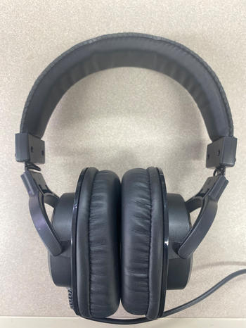 MACKIE (マッキー) / MC-100 密閉型モニターヘッドホン D1616